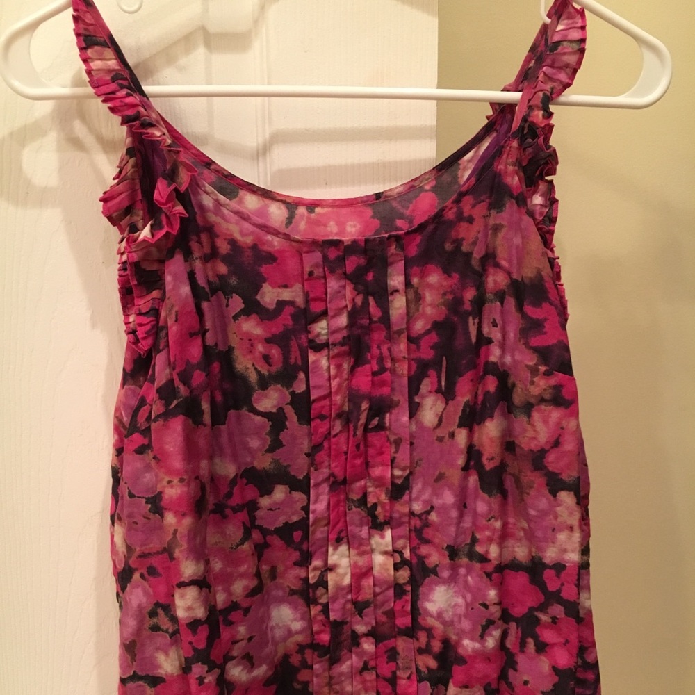 Loft sleeveless fully lined top